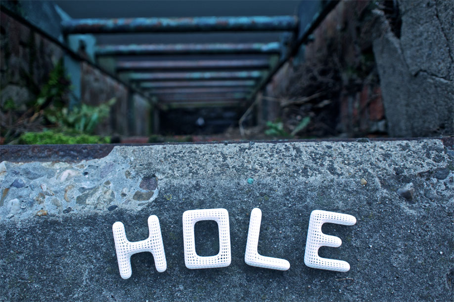 Hole, spelled with the Cloudswimmers Alphabet