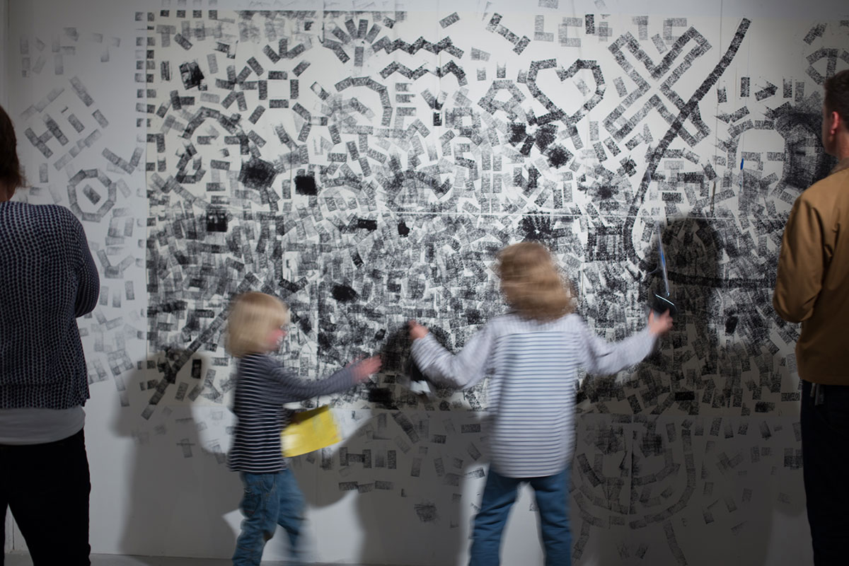 At the end of the opening night, people also stamped on the walls of the gallery.